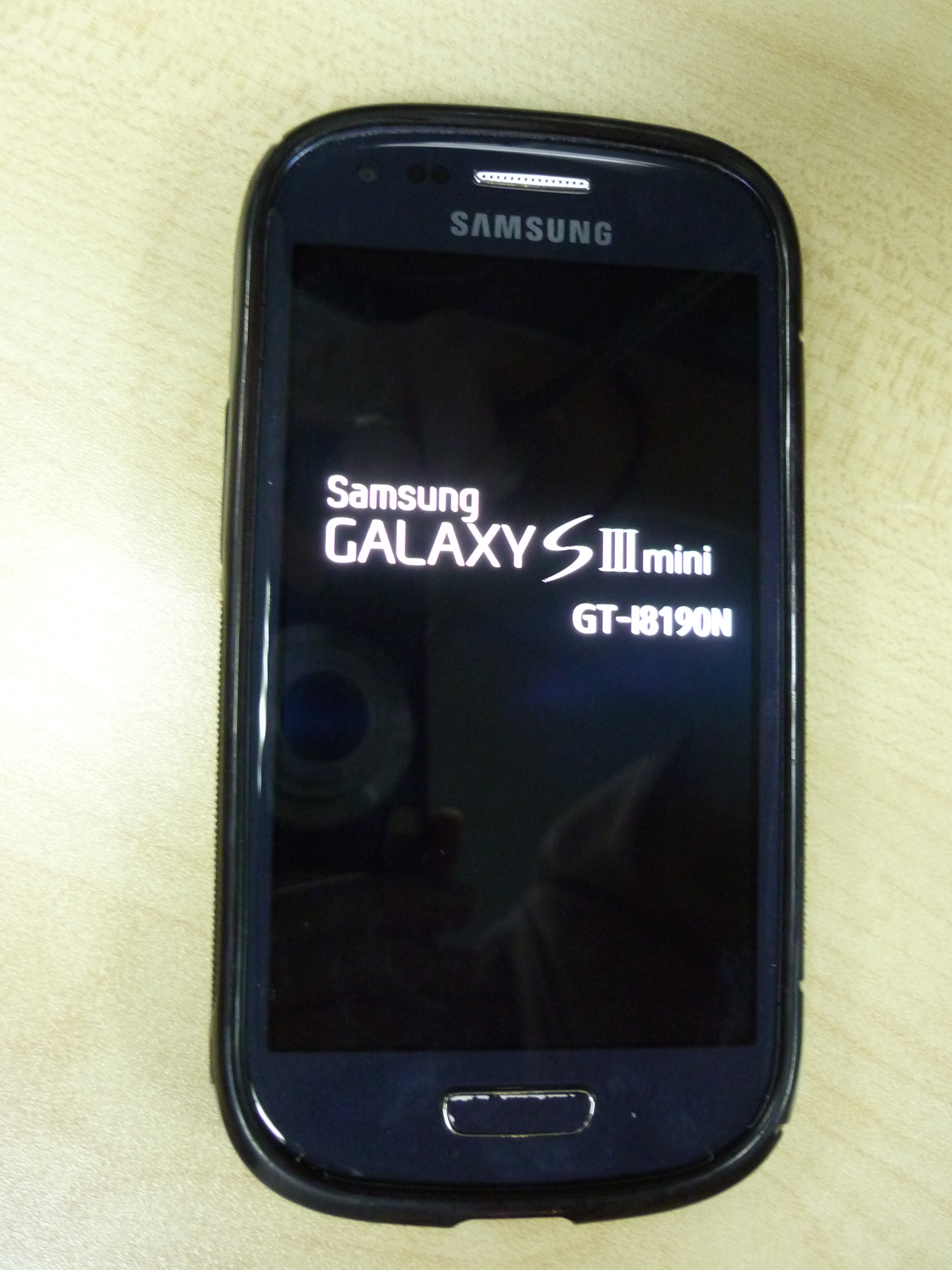 Samsung Galaxy S3 Mini with power adaptor QTY : 30