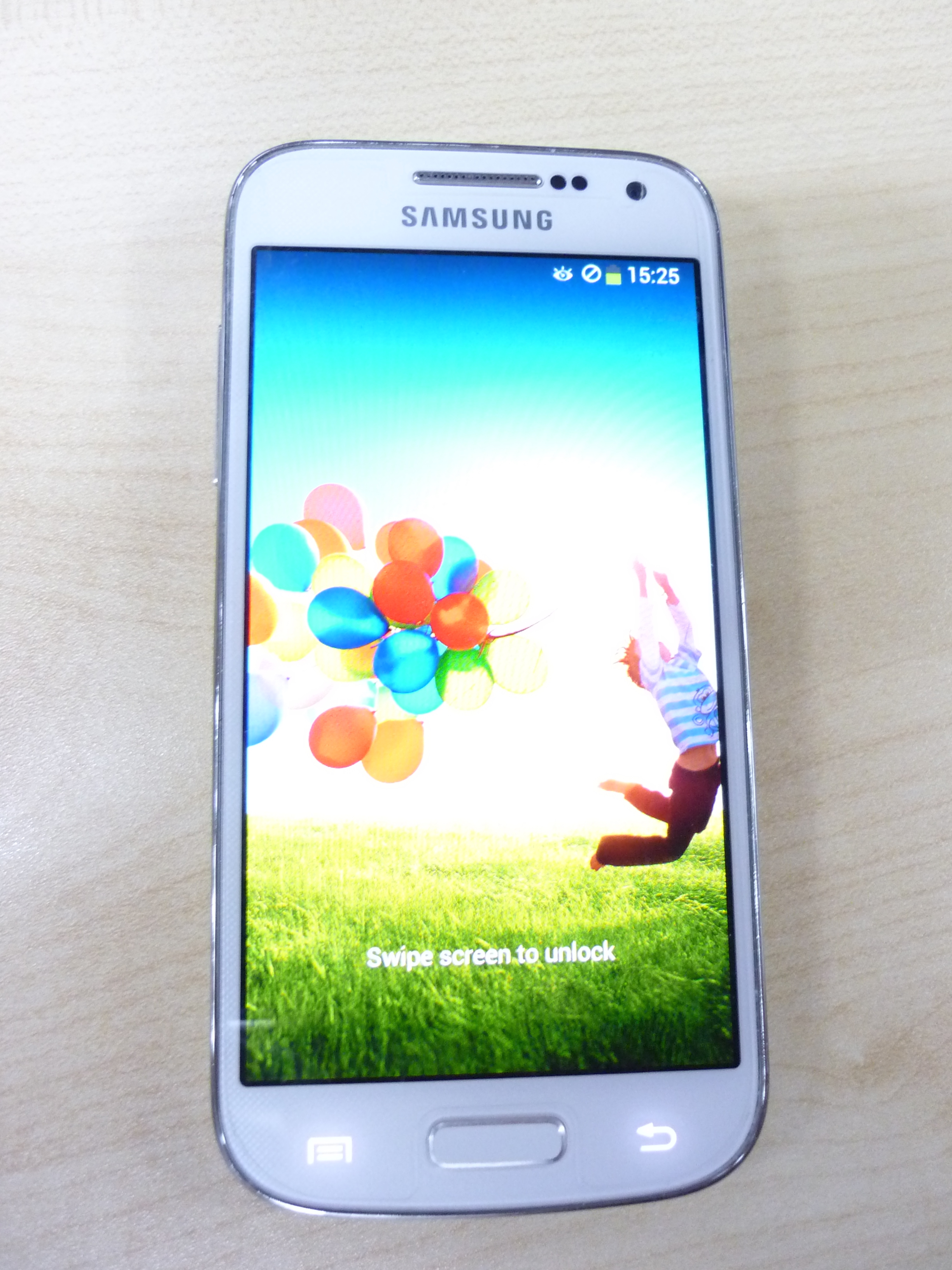Samsung Galaxy S4 Mini Used Hotel Items